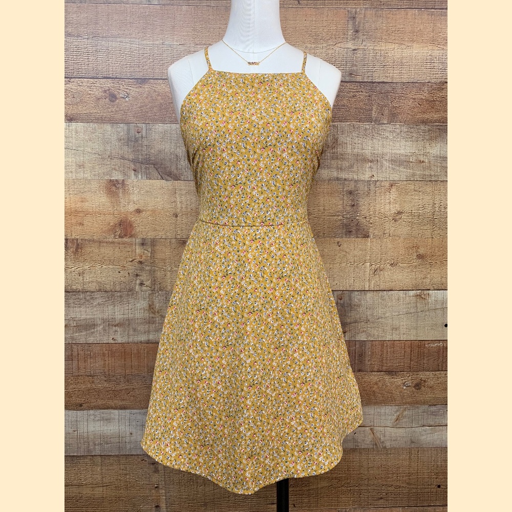Sleeveless floral dress